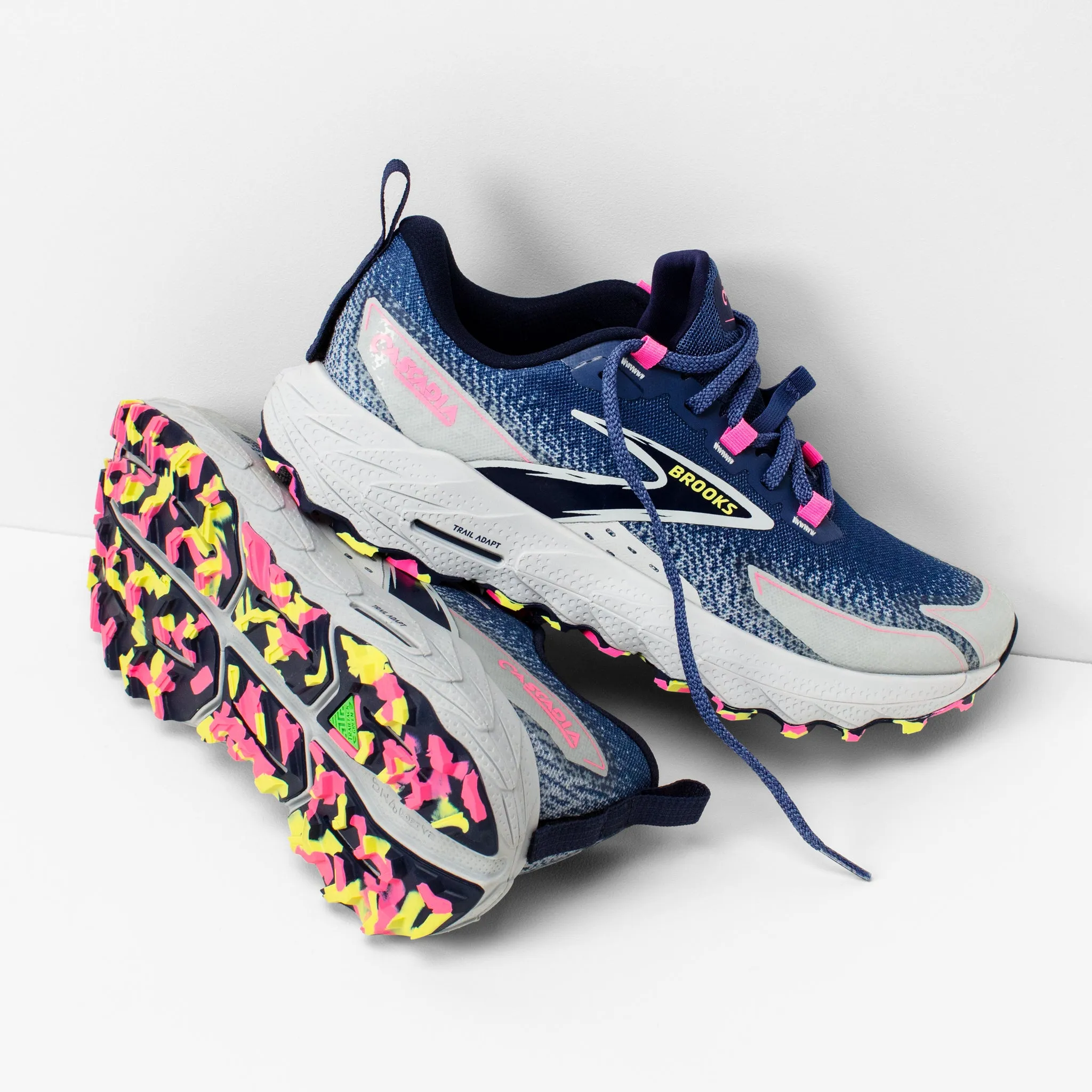 Brooks Cascadia 18 Women’s Oceana Pearl Blue Pink