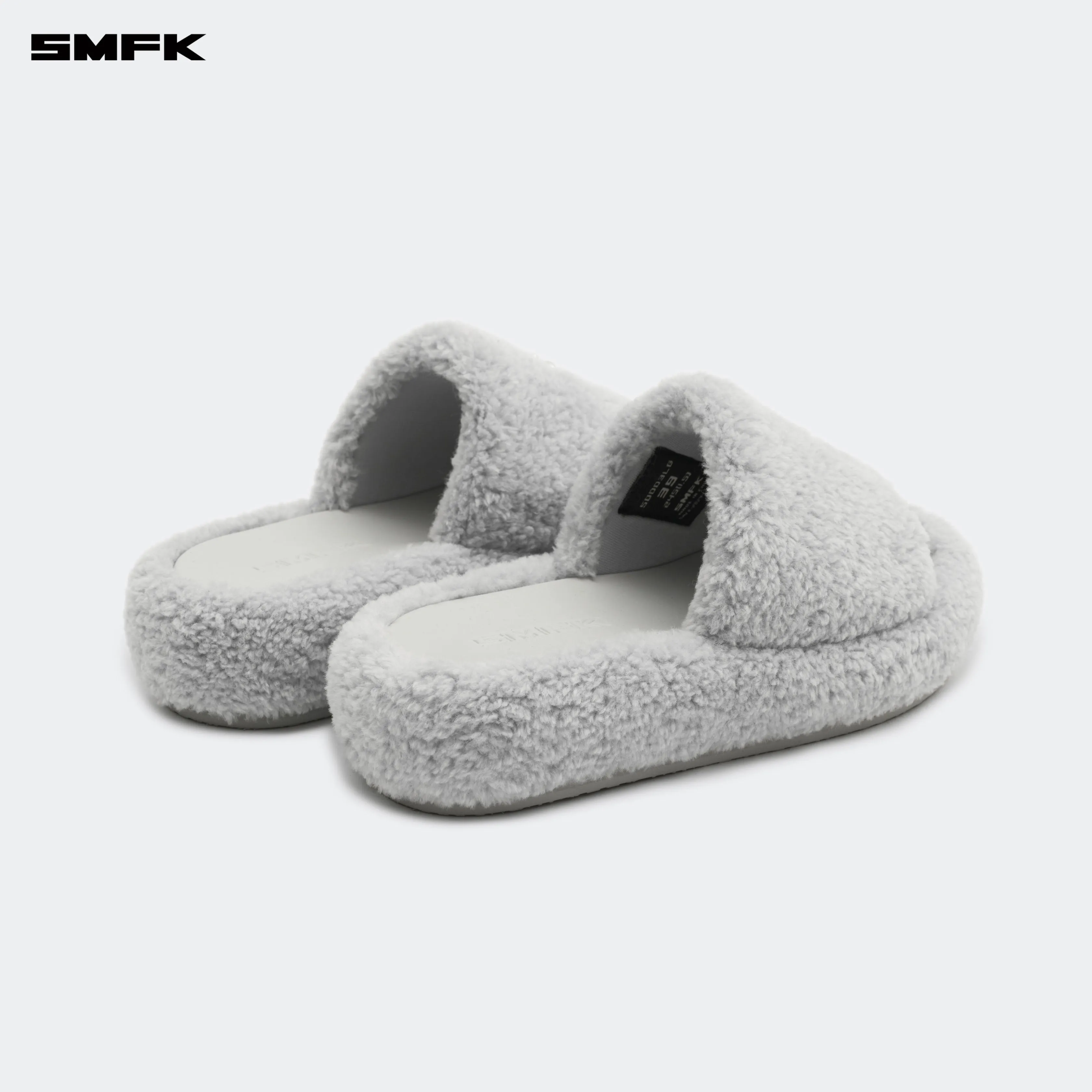 COMPASS WOOLLY Classic Furry Slipper In Gray