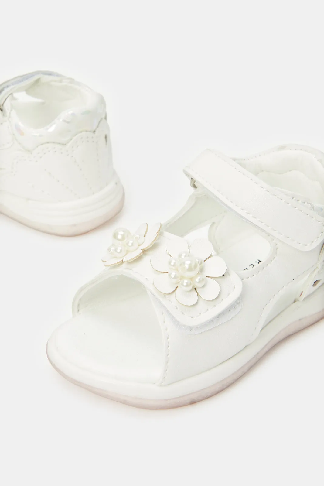 Infant Girls White Pearl Floral Sandals