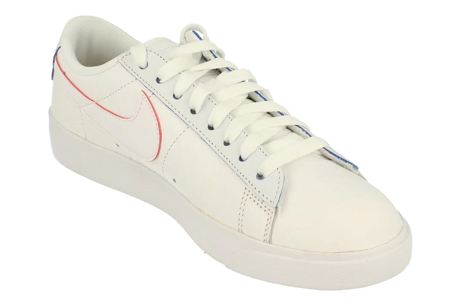 Nike Blazer Lo We Womens Trainers At5252 100