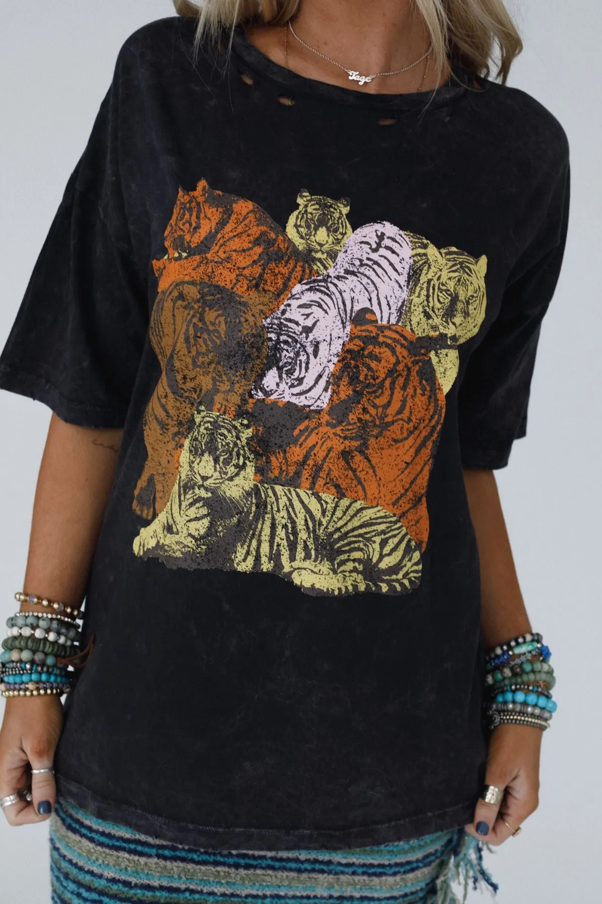 On The Prowl Distressed Graphic Tee - Charcoal