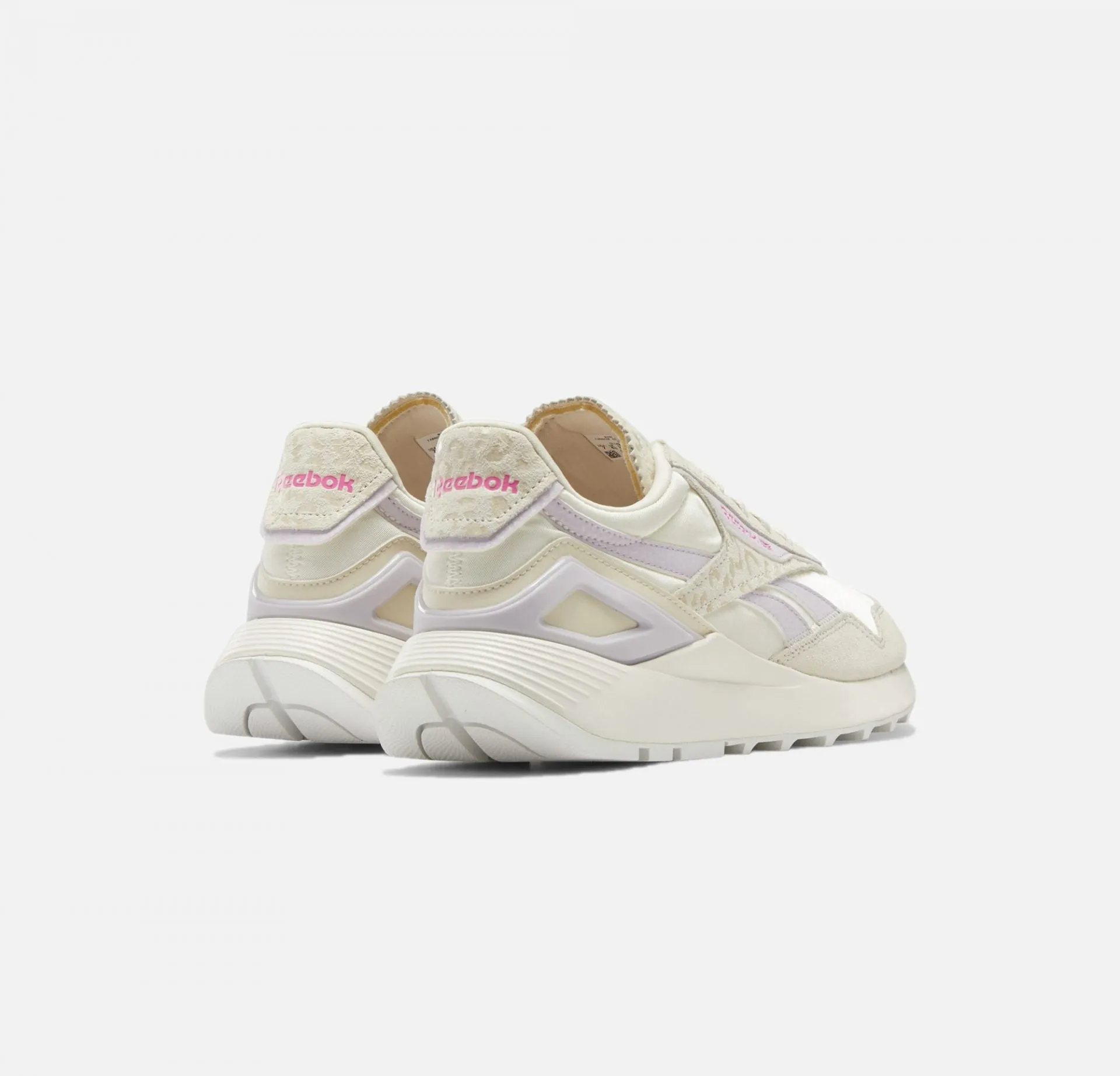 Reebok | CLASSIC LEGACY AZ  { ALBASTER / CHALK