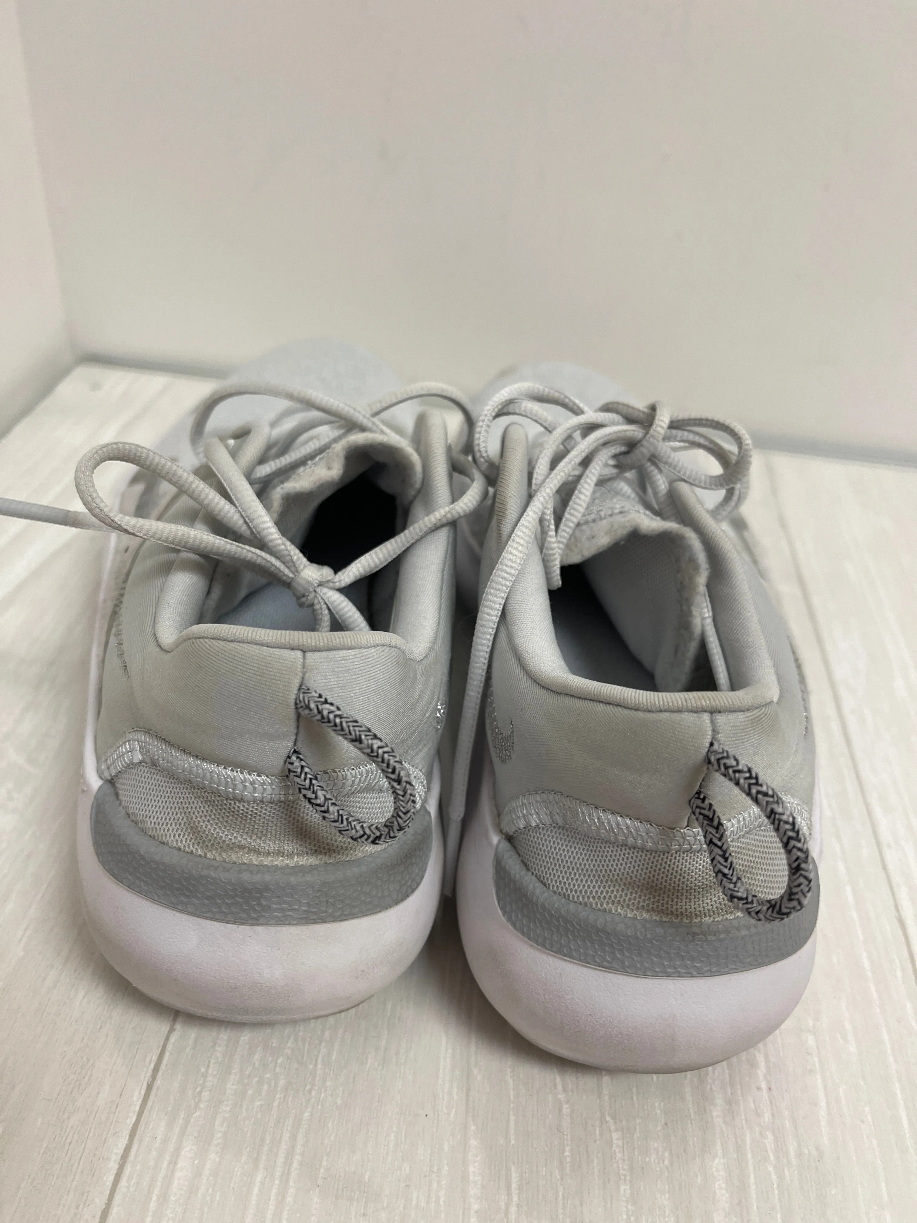 Shoes Athletic By Nike In Grey, Size: 9