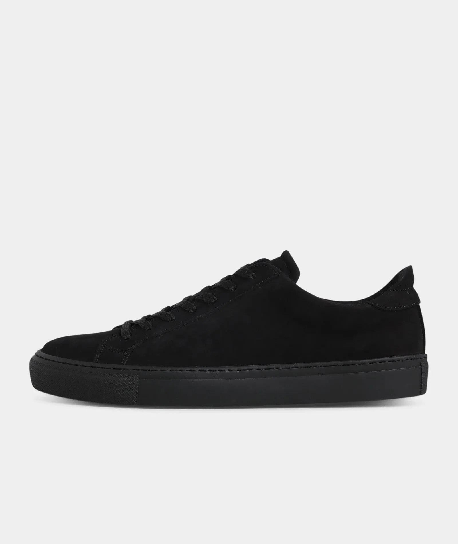 Type - Black/Black Nubuck