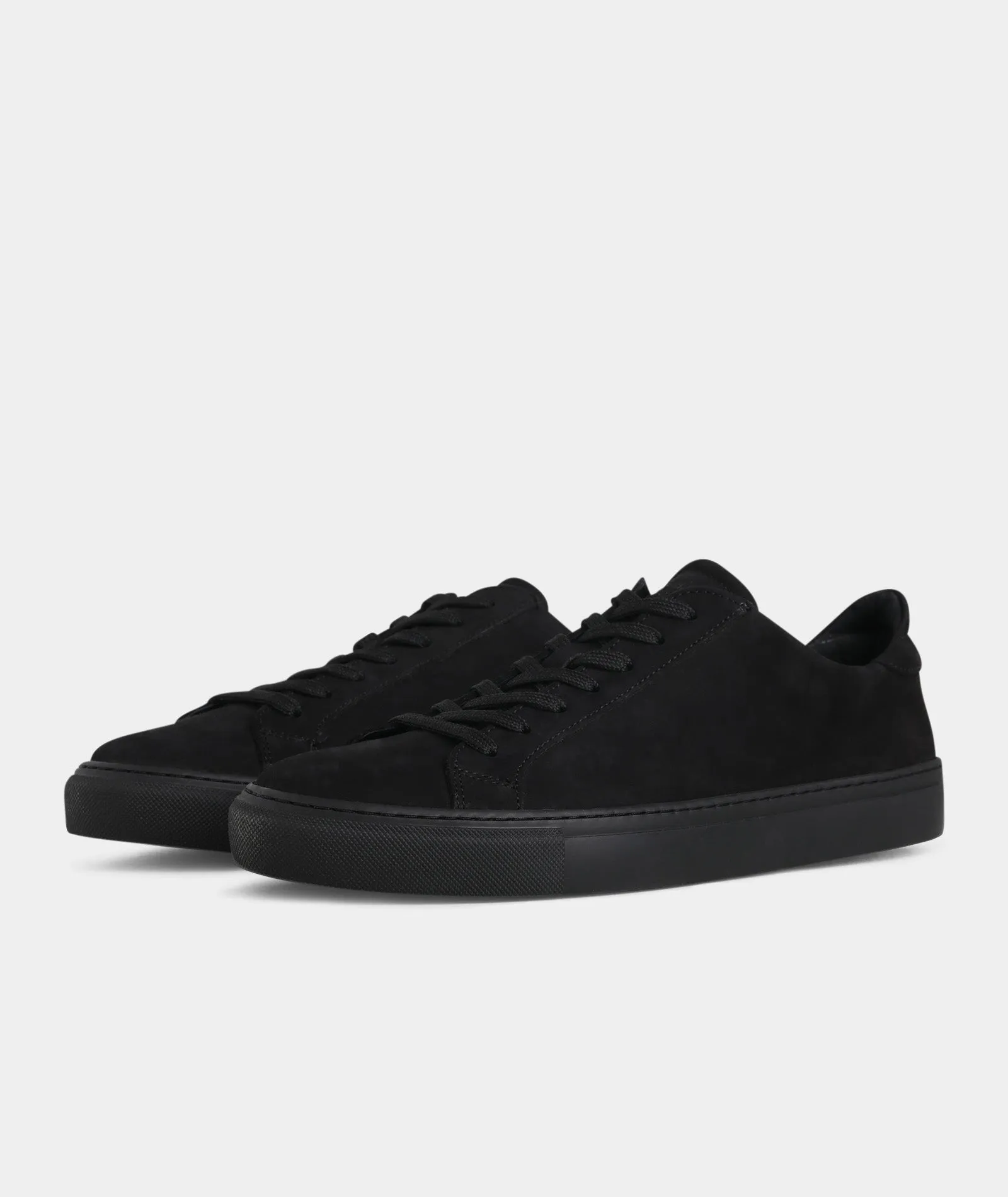 Type - Black/Black Nubuck