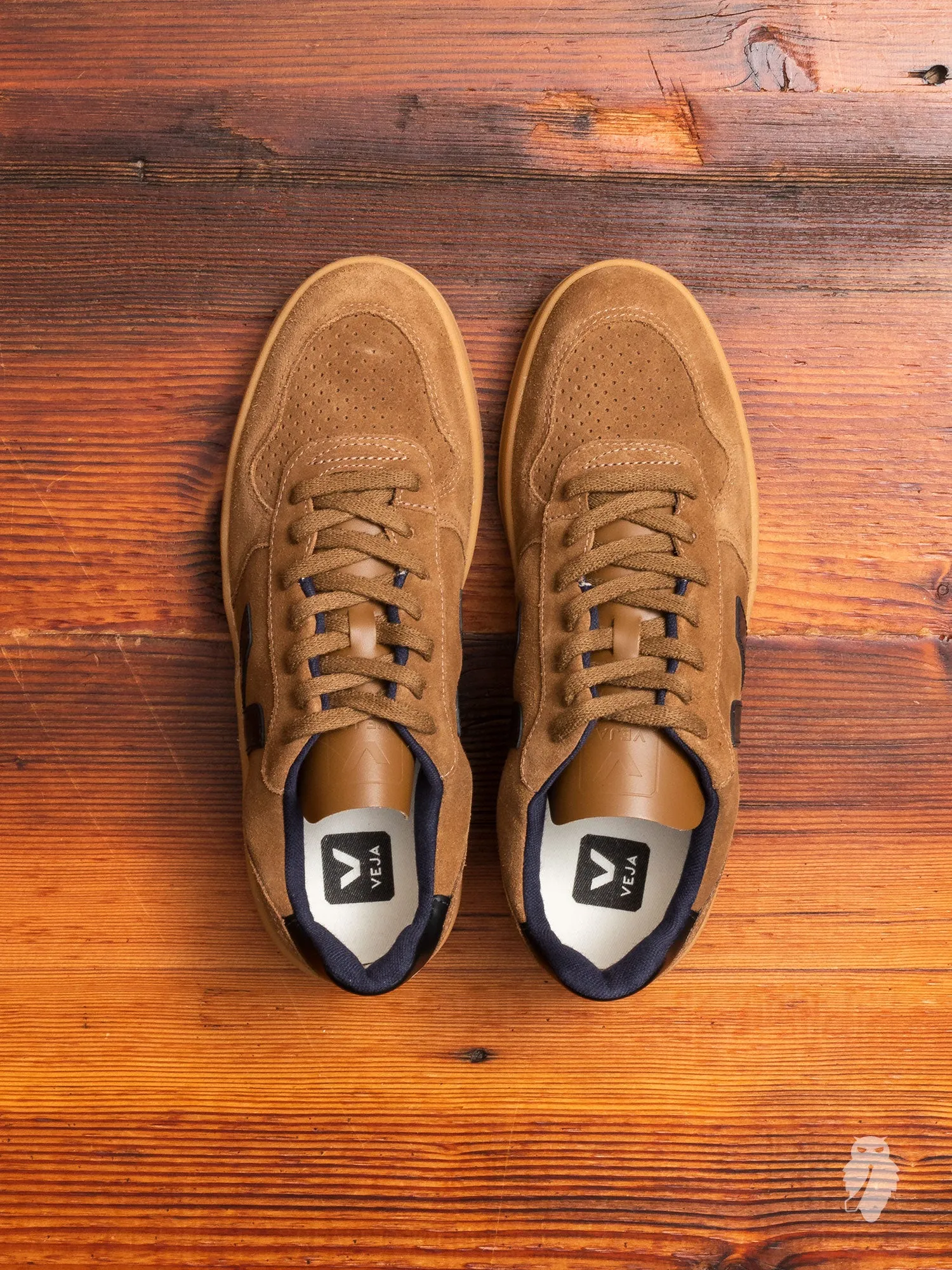 V-10 Sneaker in Brown Suede