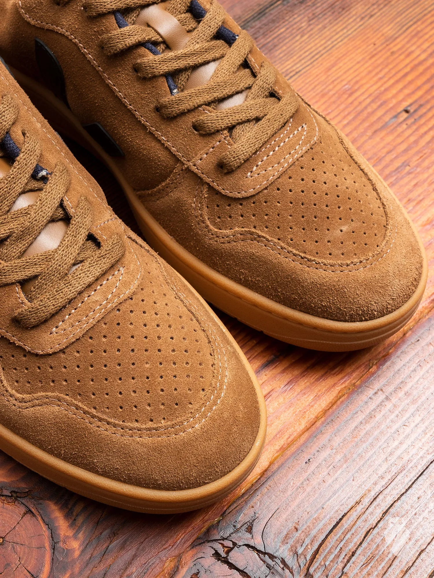 V-10 Sneaker in Brown Suede