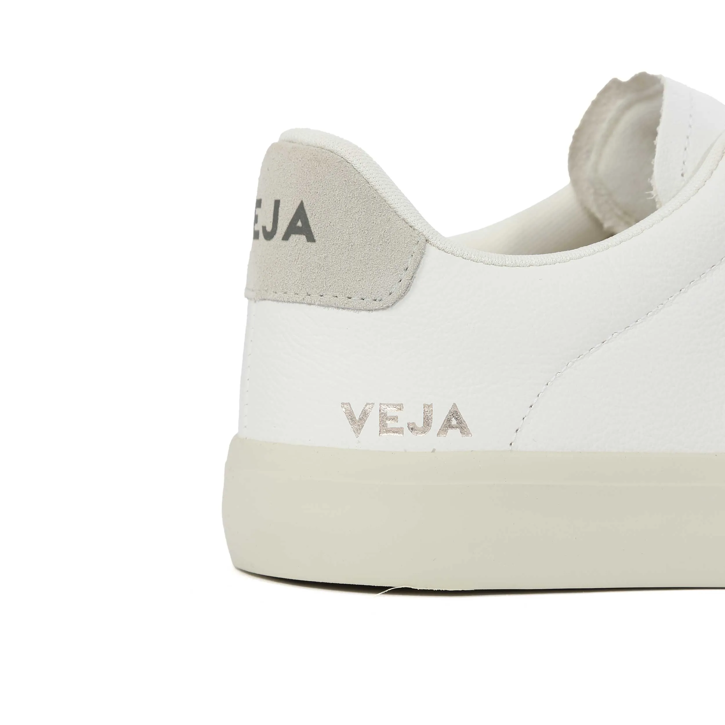 Veja Campo Trainer in Extra White & Natural Suede