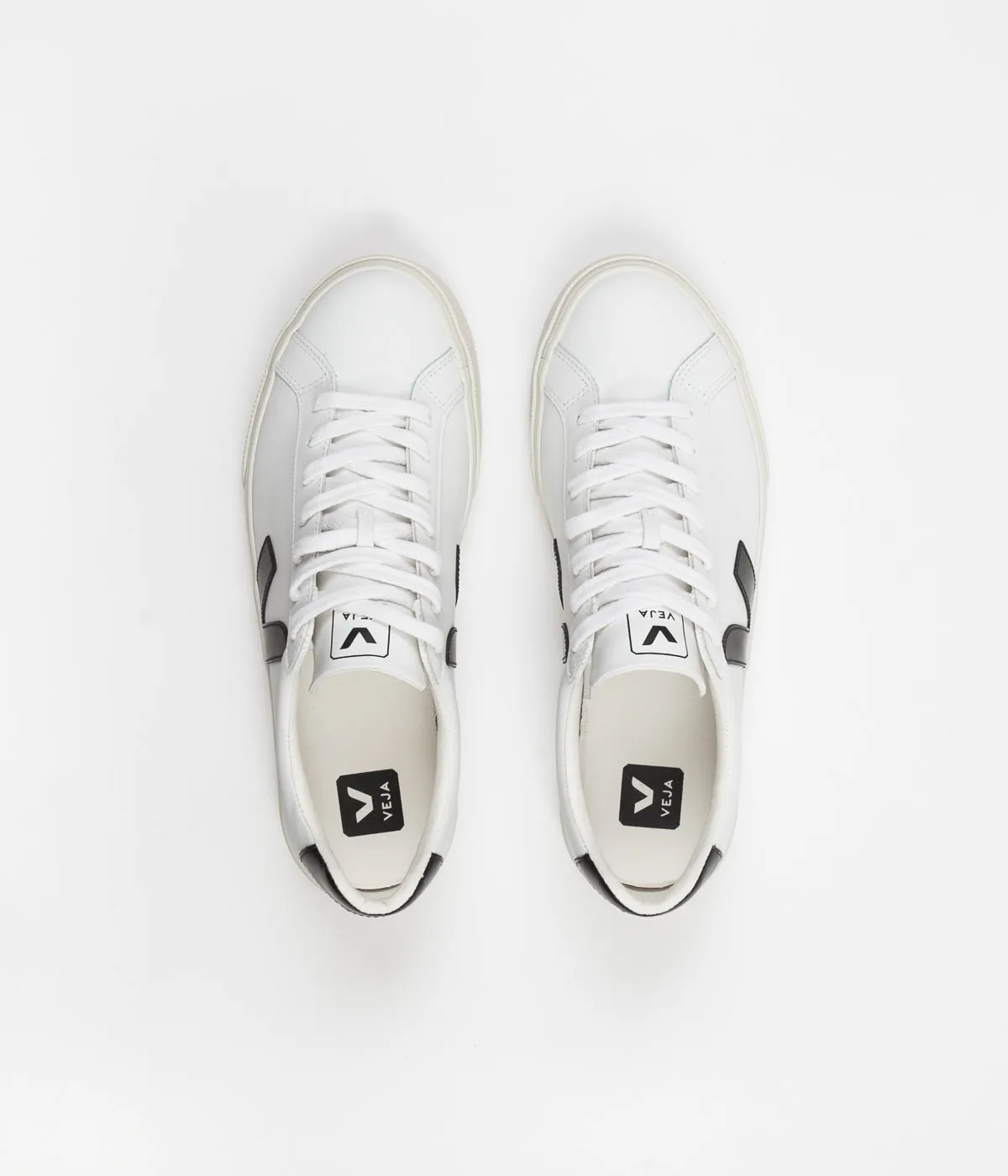 Veja Esplar Low Logo Leather Shoes - Extra White / Black