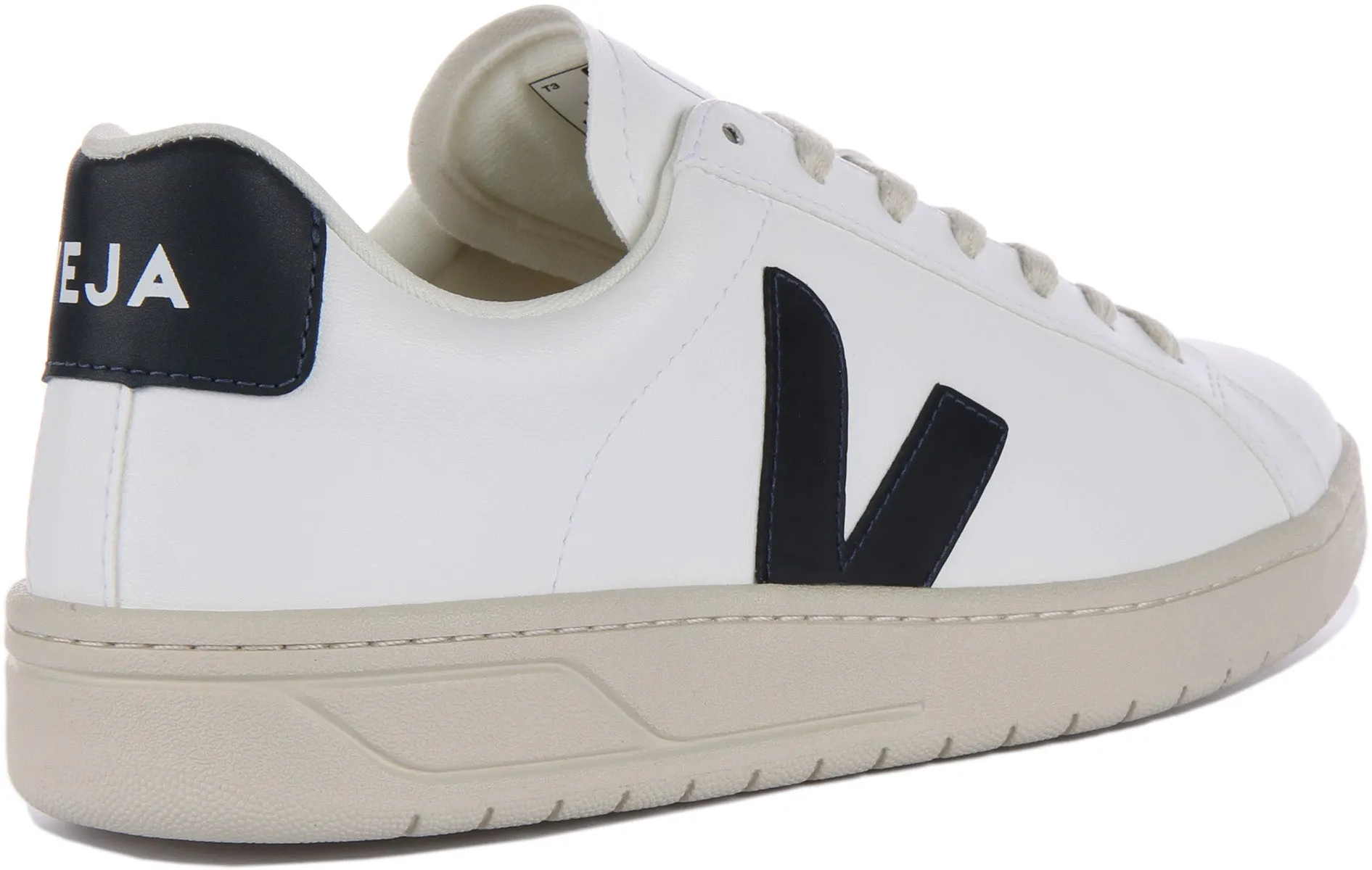 Veja Urca Cwl In White Navy For Men