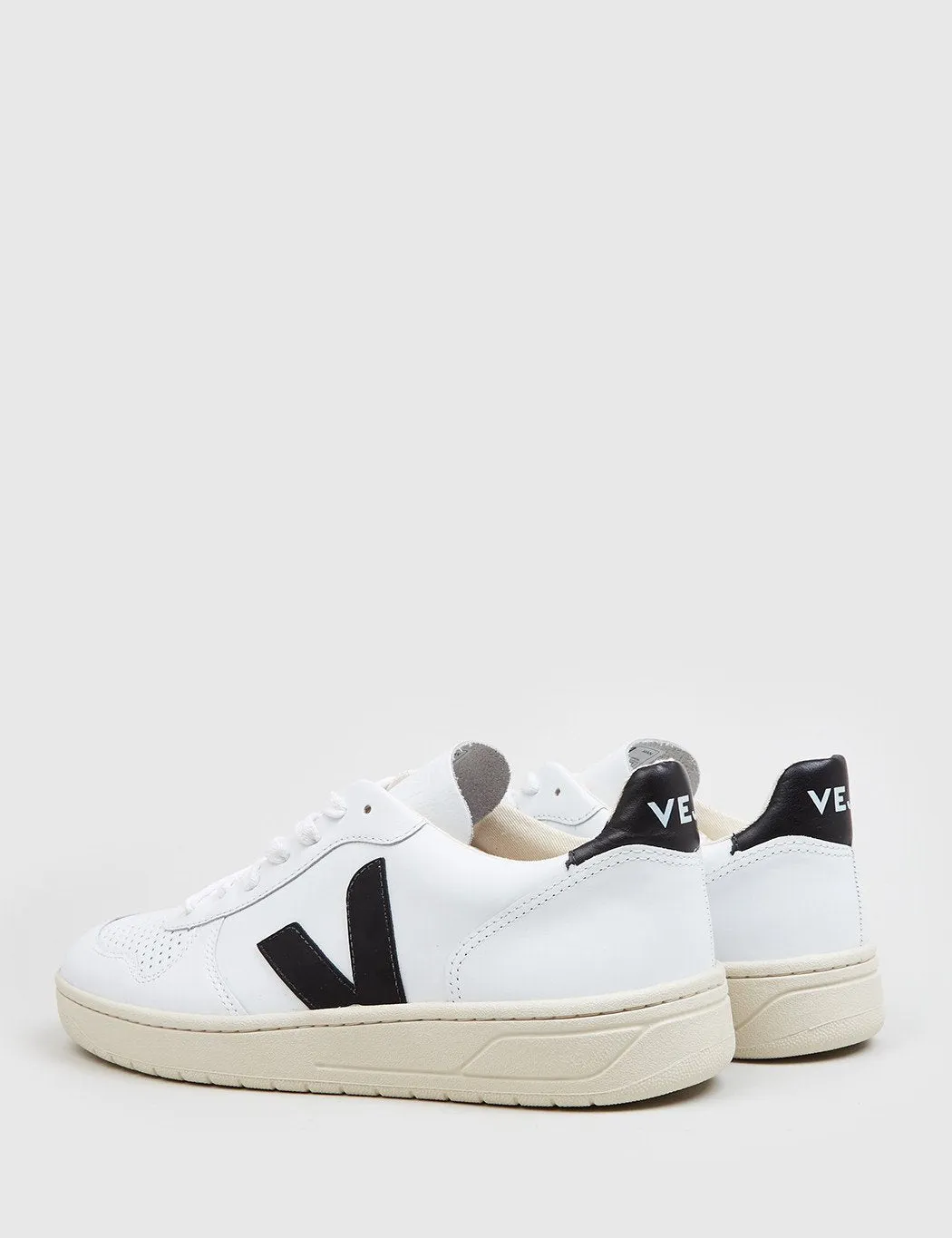 Veja V-10 Trainers - Leather White/Black