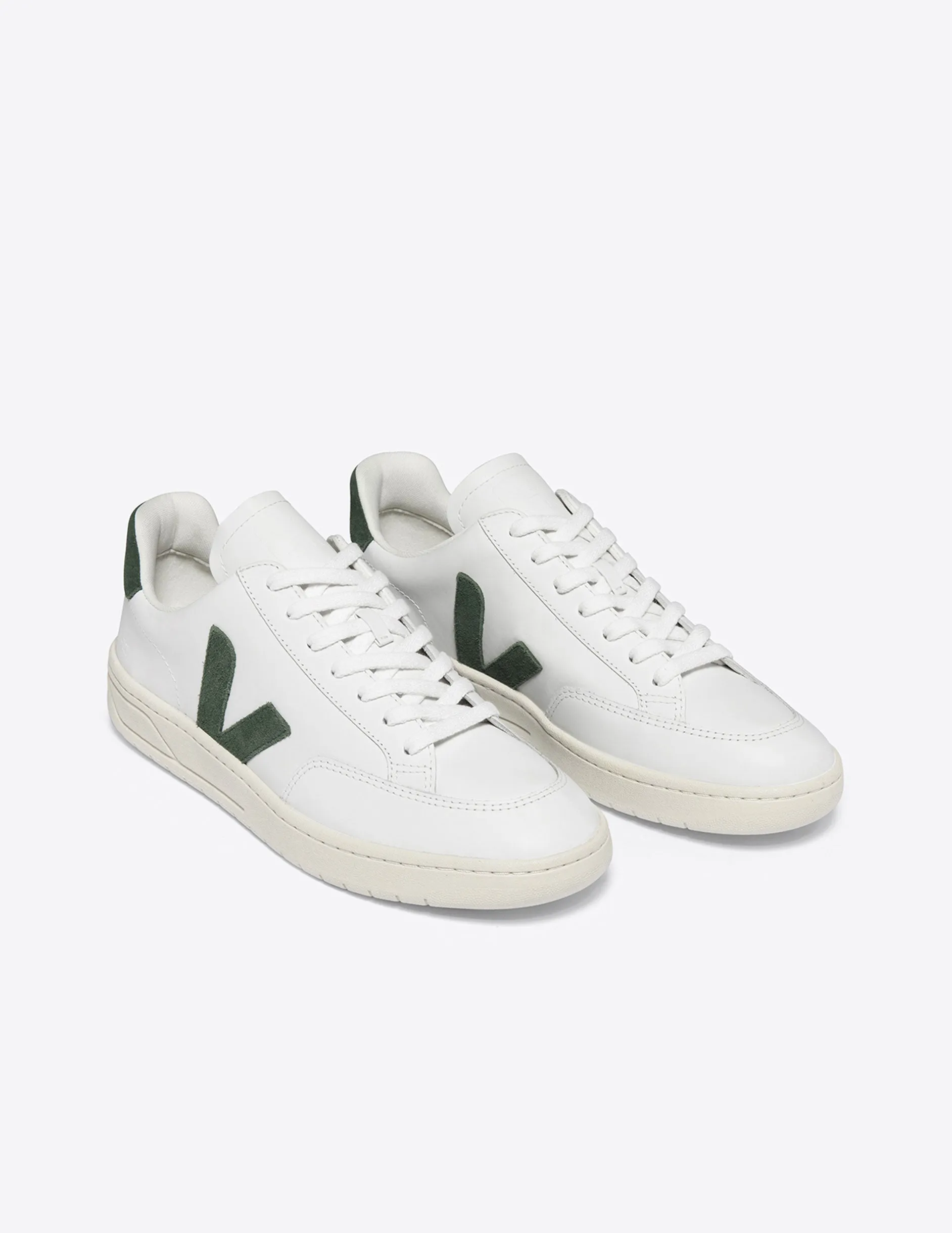 Veja V-12 Sneaker