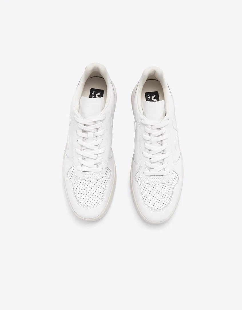 Veja V10 Leather Extra White