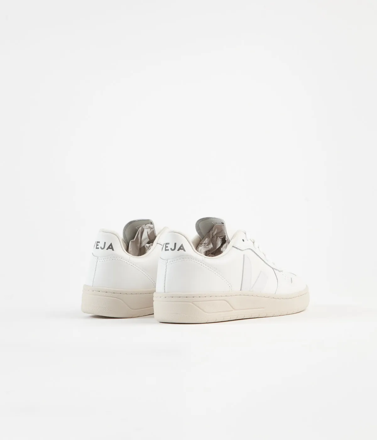 Veja Womens V-10 Leather Shoes - Extra White