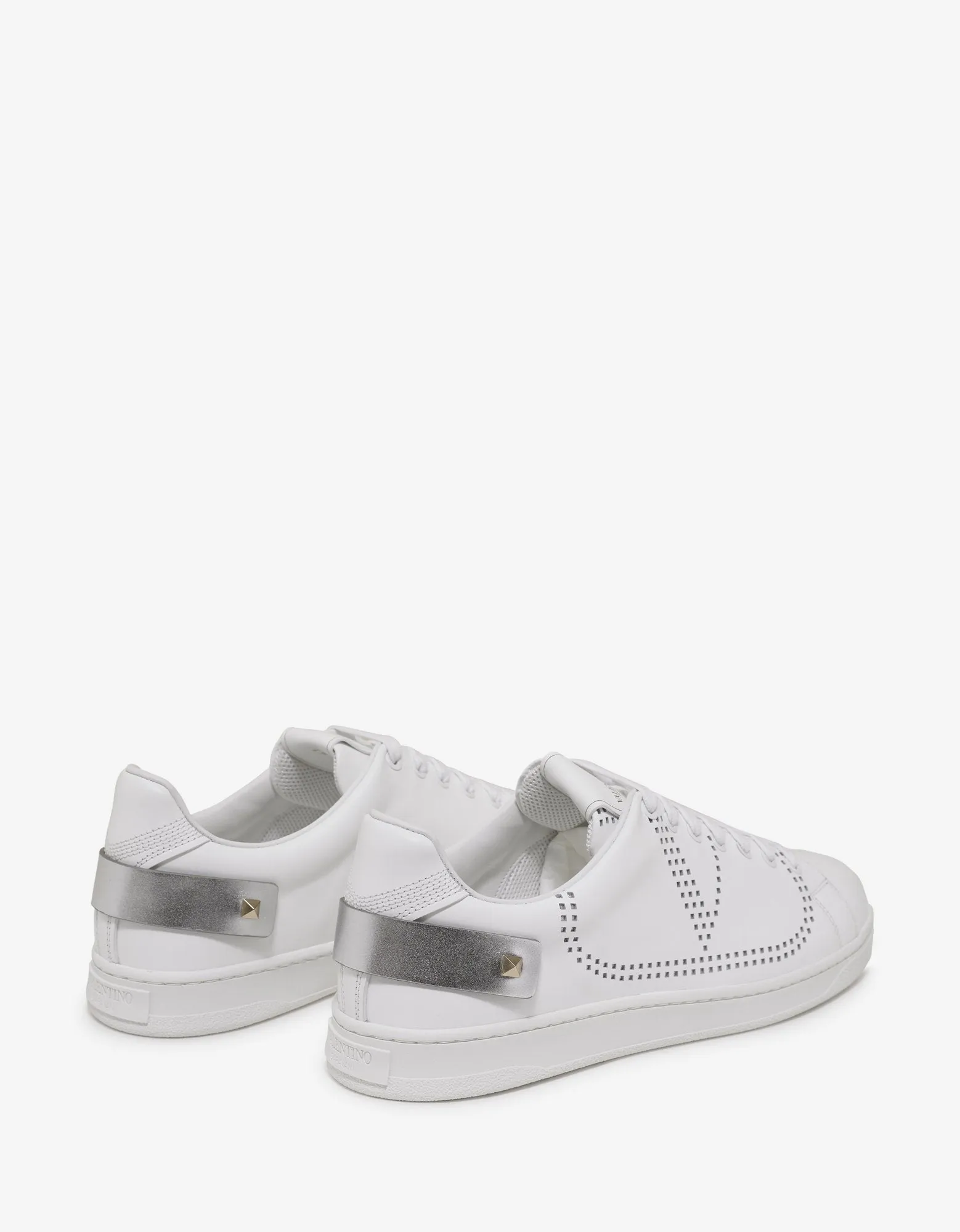 White Go Logo Tennis Trainers -