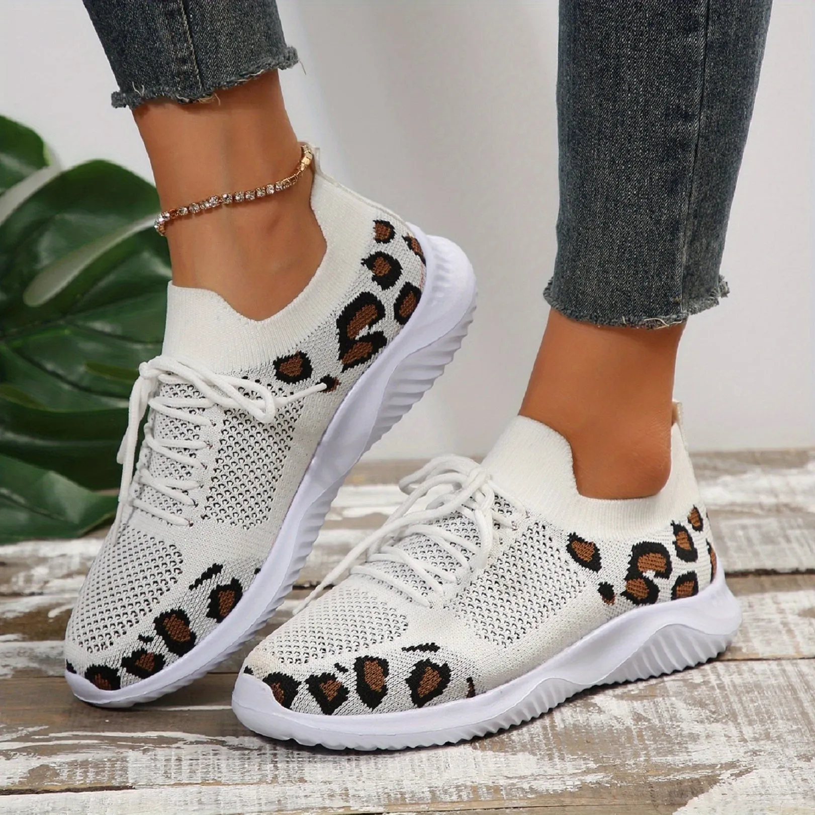 Women's Knitted Sports Shoes, Leopard Printed Low Top Running Shoes, Casual Walking Sneakers