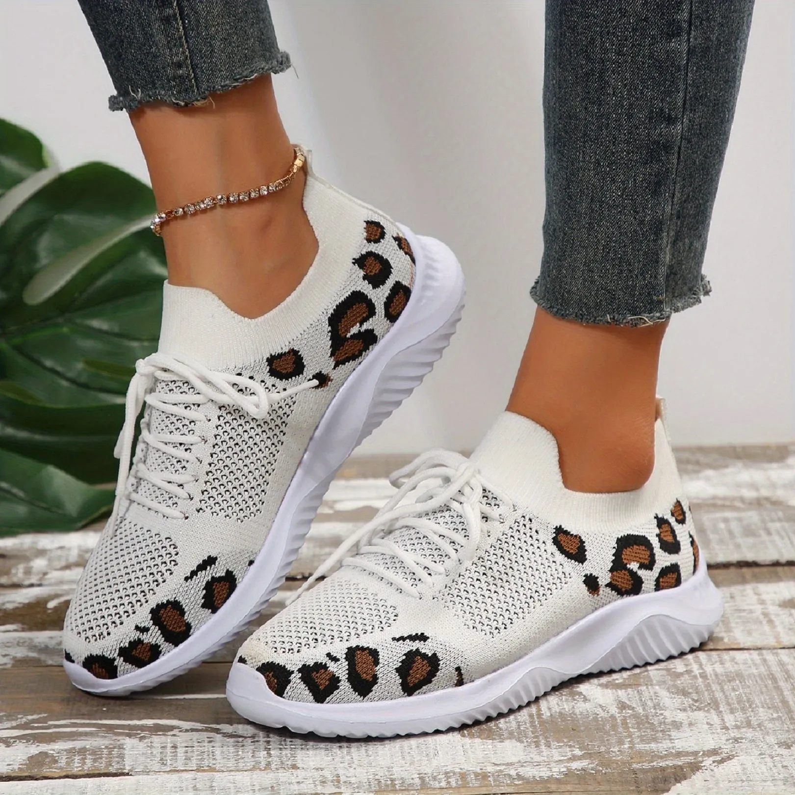 Women's Knitted Sports Shoes, Leopard Printed Low Top Running Shoes, Casual Walking Sneakers