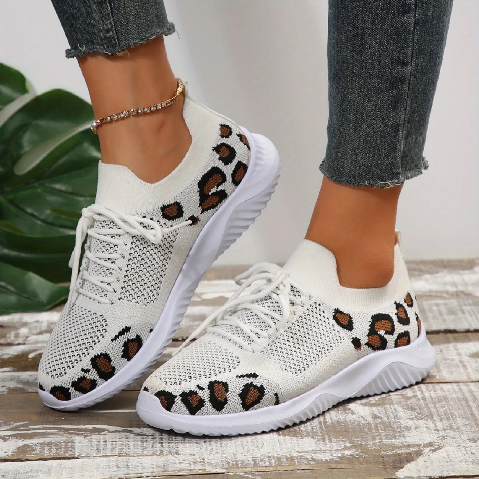 Women's Knitted Sports Shoes, Leopard Printed Low Top Running Shoes, Casual Walking Sneakers