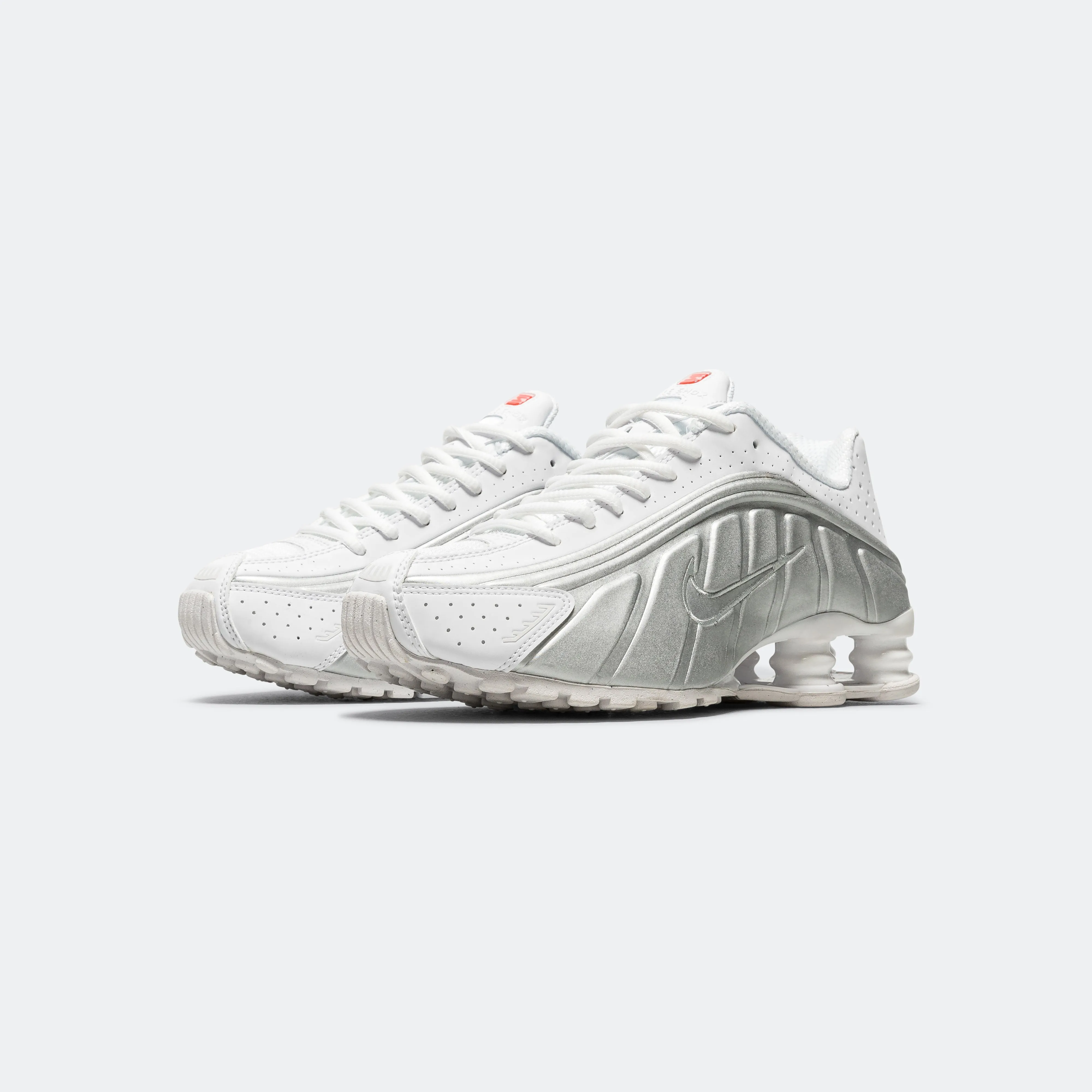 Womens Shox R4 - White/Metallic Silver-Max Orange